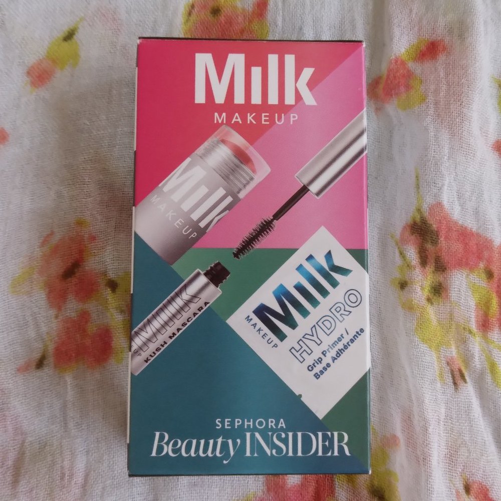 Sephora deluxe samples box of Milk makeup - must bundle.